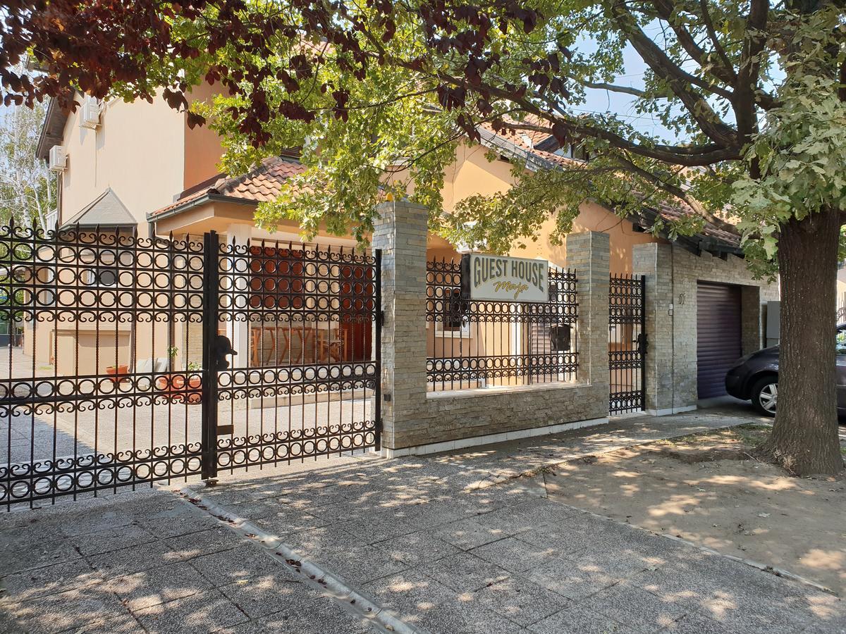 Guest House Maja Novi Sad Buitenkant foto
